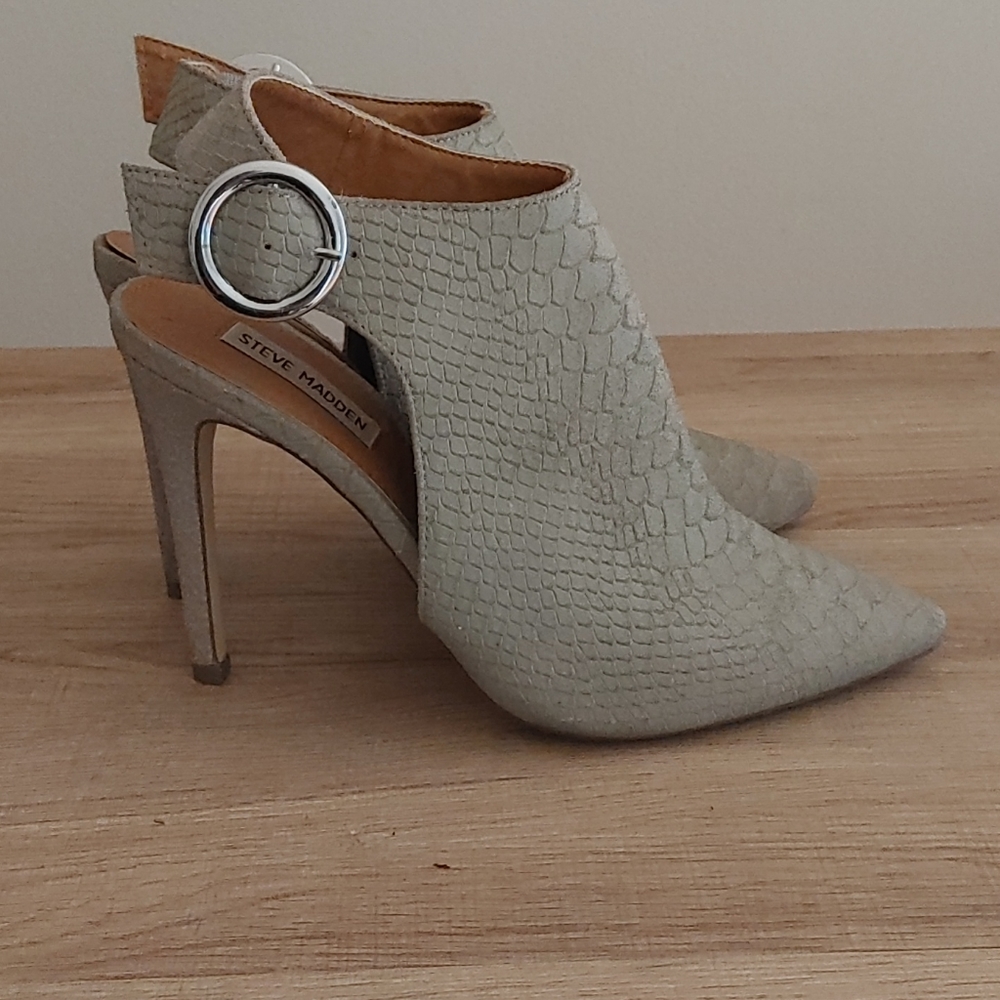Steve Madden pointers - Picture 2 of 3
